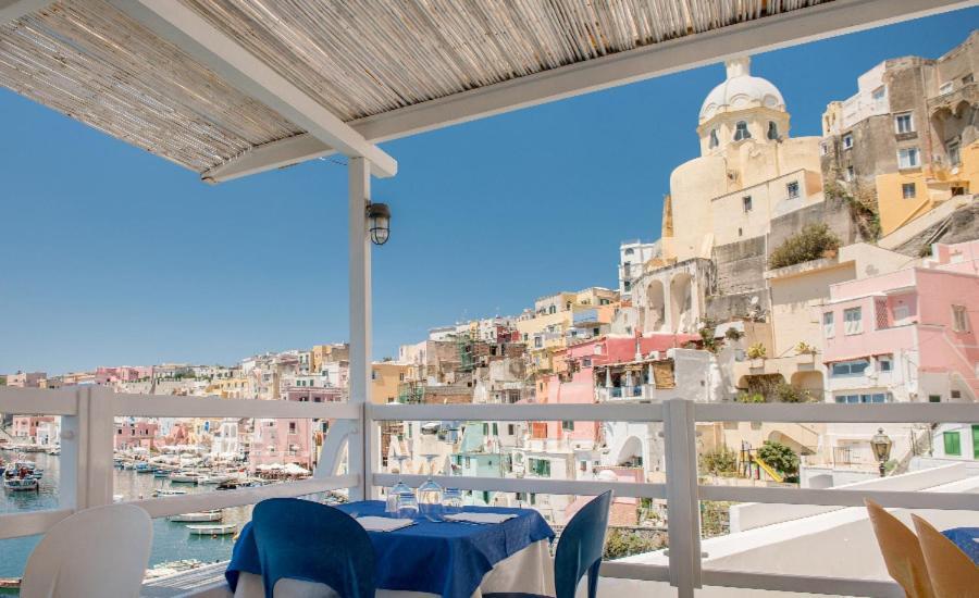 Hotel La Corricella Прочида Экстерьер фото