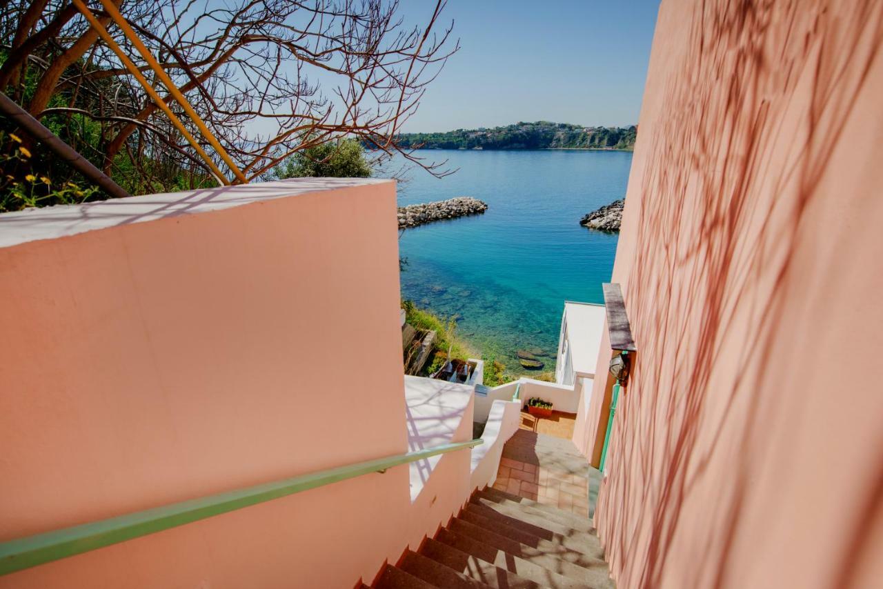 Hotel La Corricella Прочида Экстерьер фото